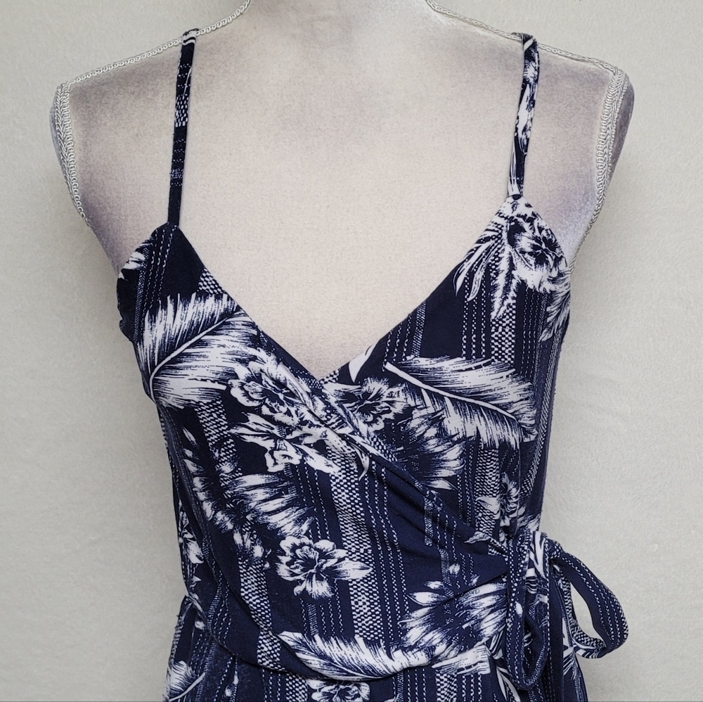 Lot Jumpsuits Derek Heart Blue Tropical Tie-Waist Old Navy Floral Linen S-M - Picture 3 of 16